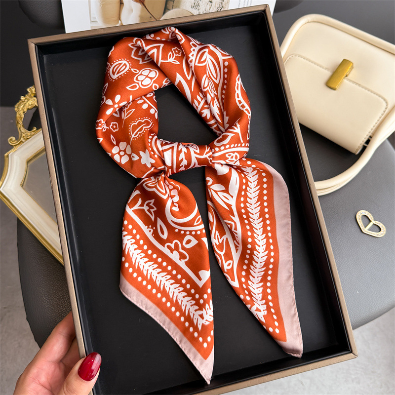 Pañuelo de seda con estampado  - Scarf Silk Neck reseña y precio