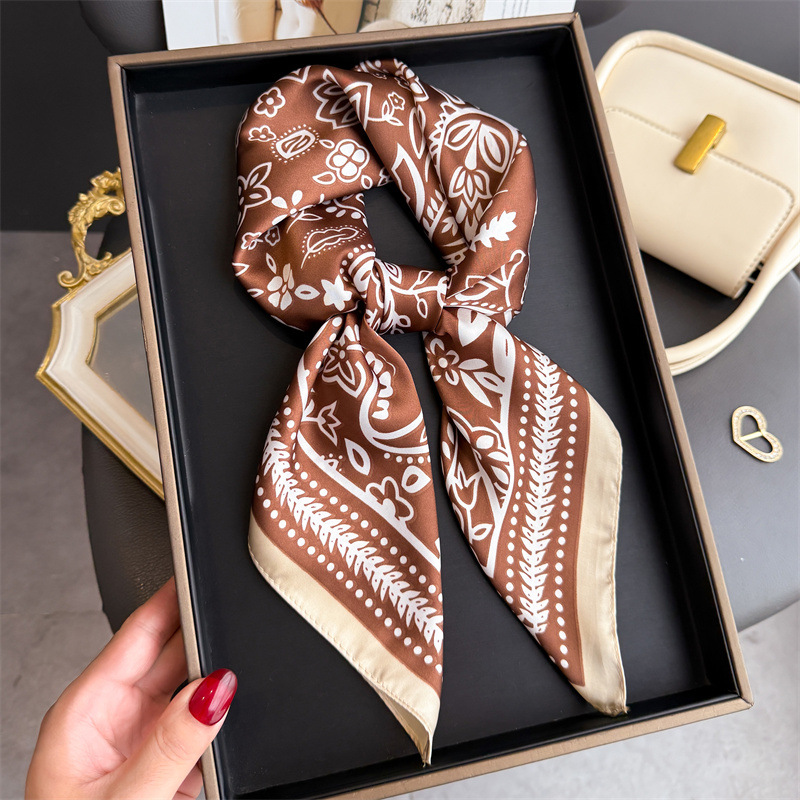 Pañuelo de seda con estampado  - Scarf Silk Neck reseña y precio